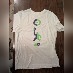 Nike men's shirt size M